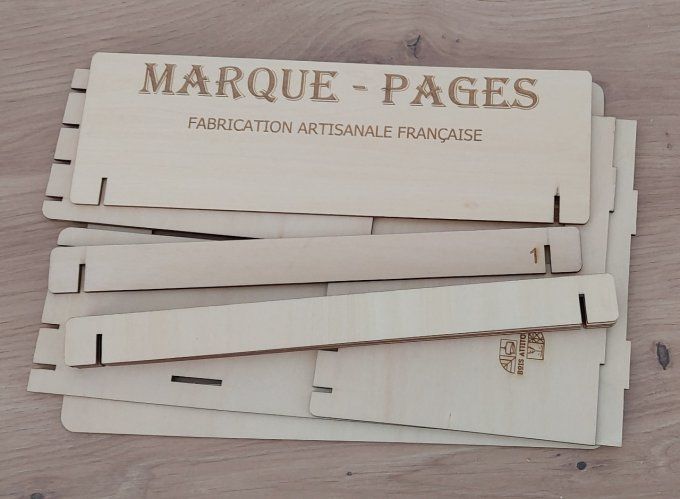 SUPPORT DE VENTE POUR MARQUE PAGES